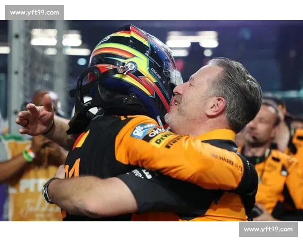 皮亚斯特里闪电起步领跑，勒克莱尔极速破 200kmh：2025 奥地利站速度盛宴